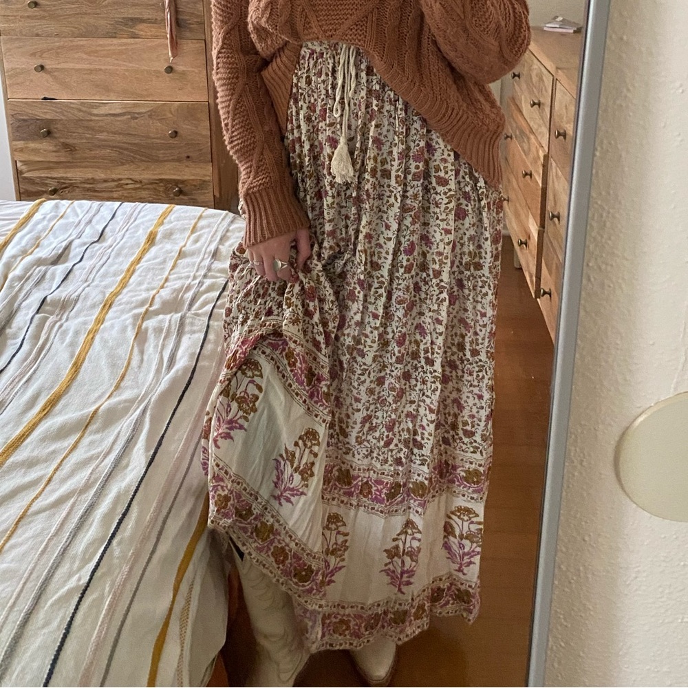 Forever 21 Floral Print Maxi Skirt